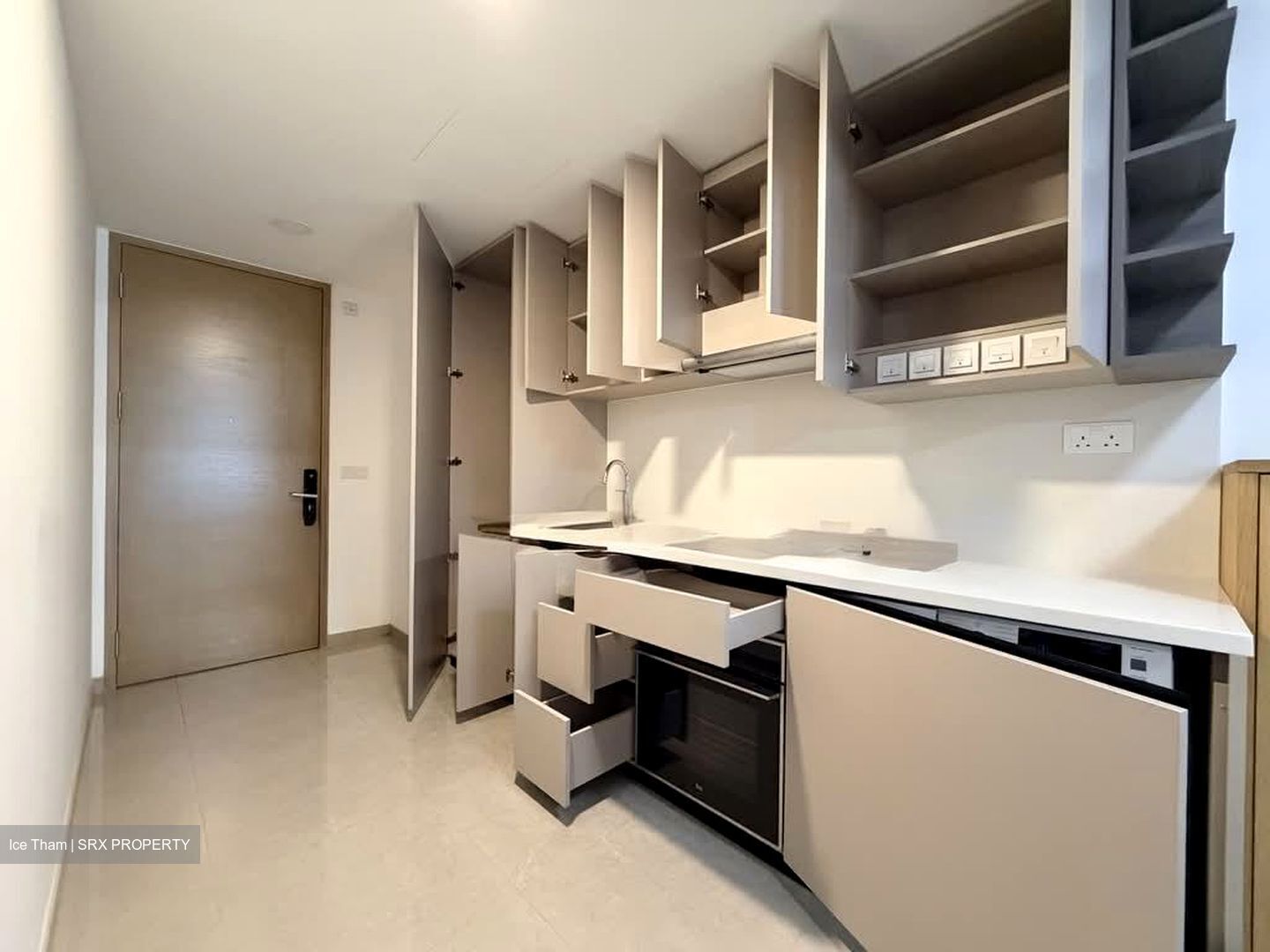 The Tapestry (D18), Condominium #595200501